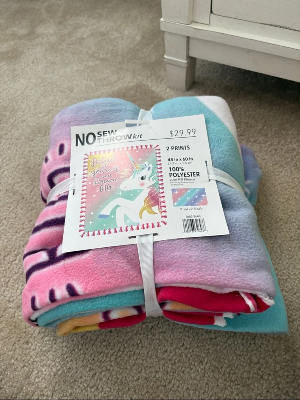 Jas, LLC Anti-Pill Fleece Unicorn & Multi-Color Stars No Sew Throw Kit